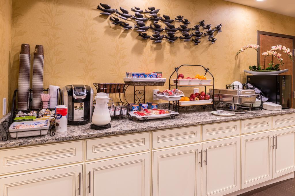 Inn Of The Dove Romantic Luxury & Business Suites Бенсалем Экстерьер фото