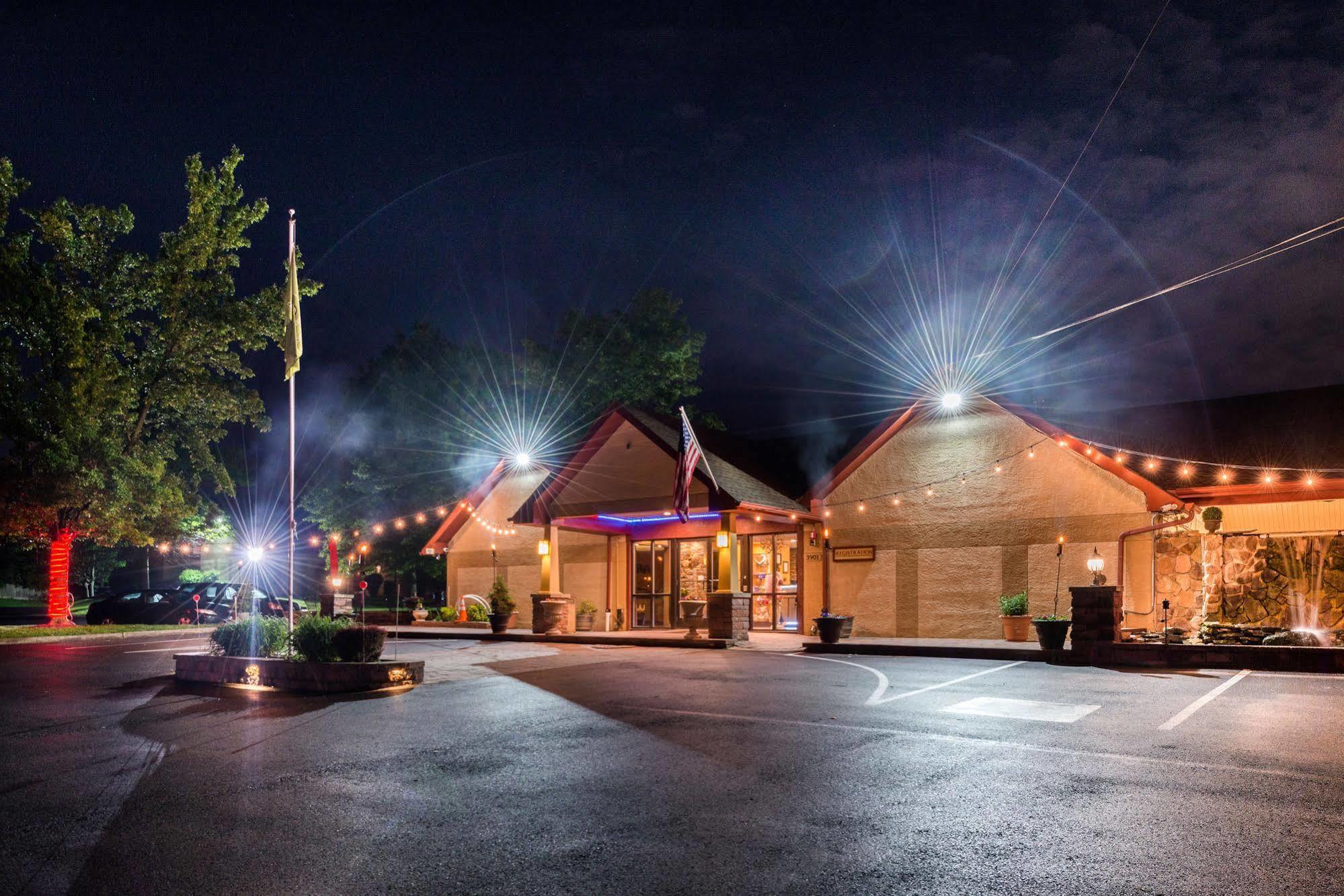 Inn Of The Dove Romantic Luxury & Business Suites Бенсалем Экстерьер фото