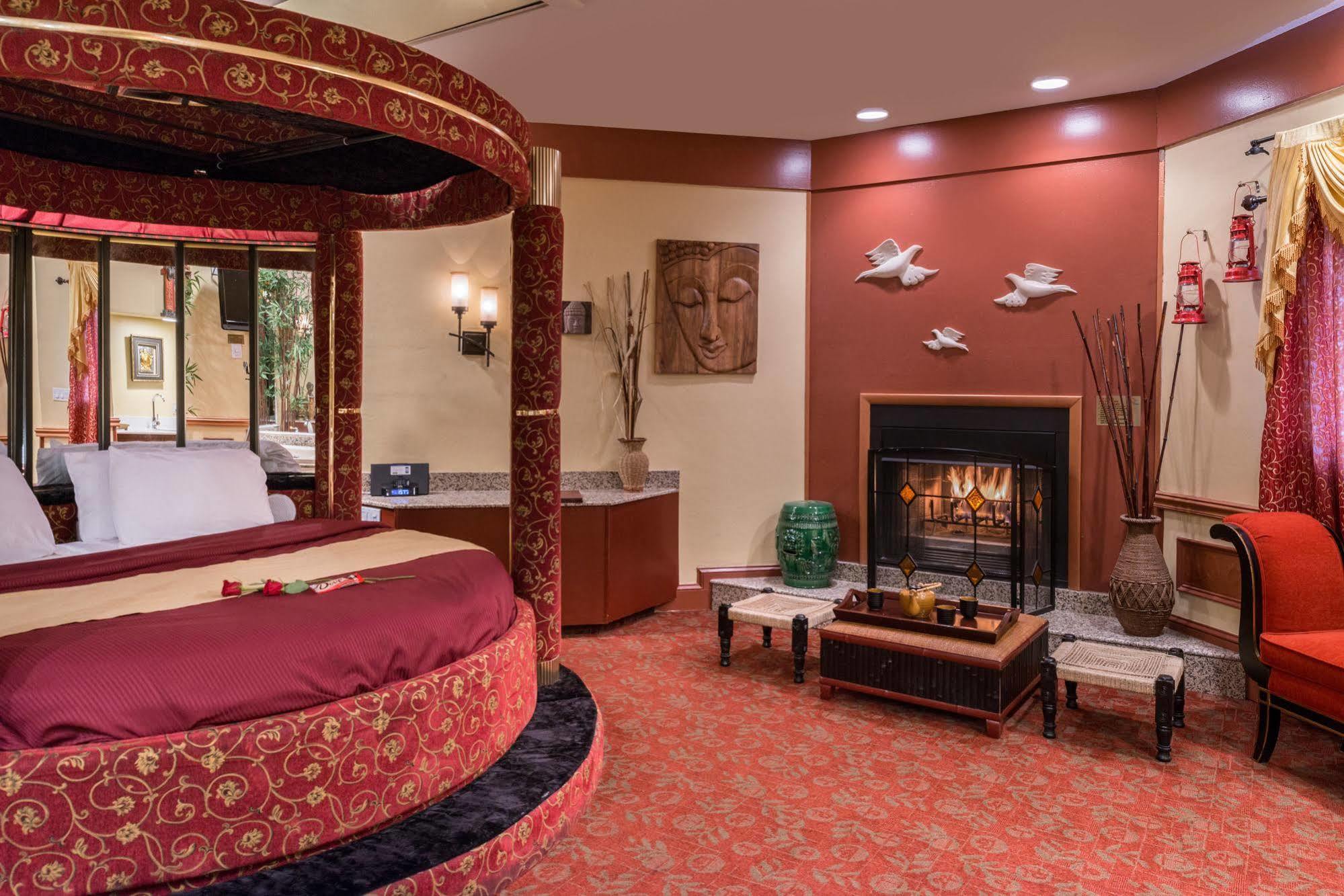 Inn Of The Dove Romantic Luxury & Business Suites Бенсалем Экстерьер фото