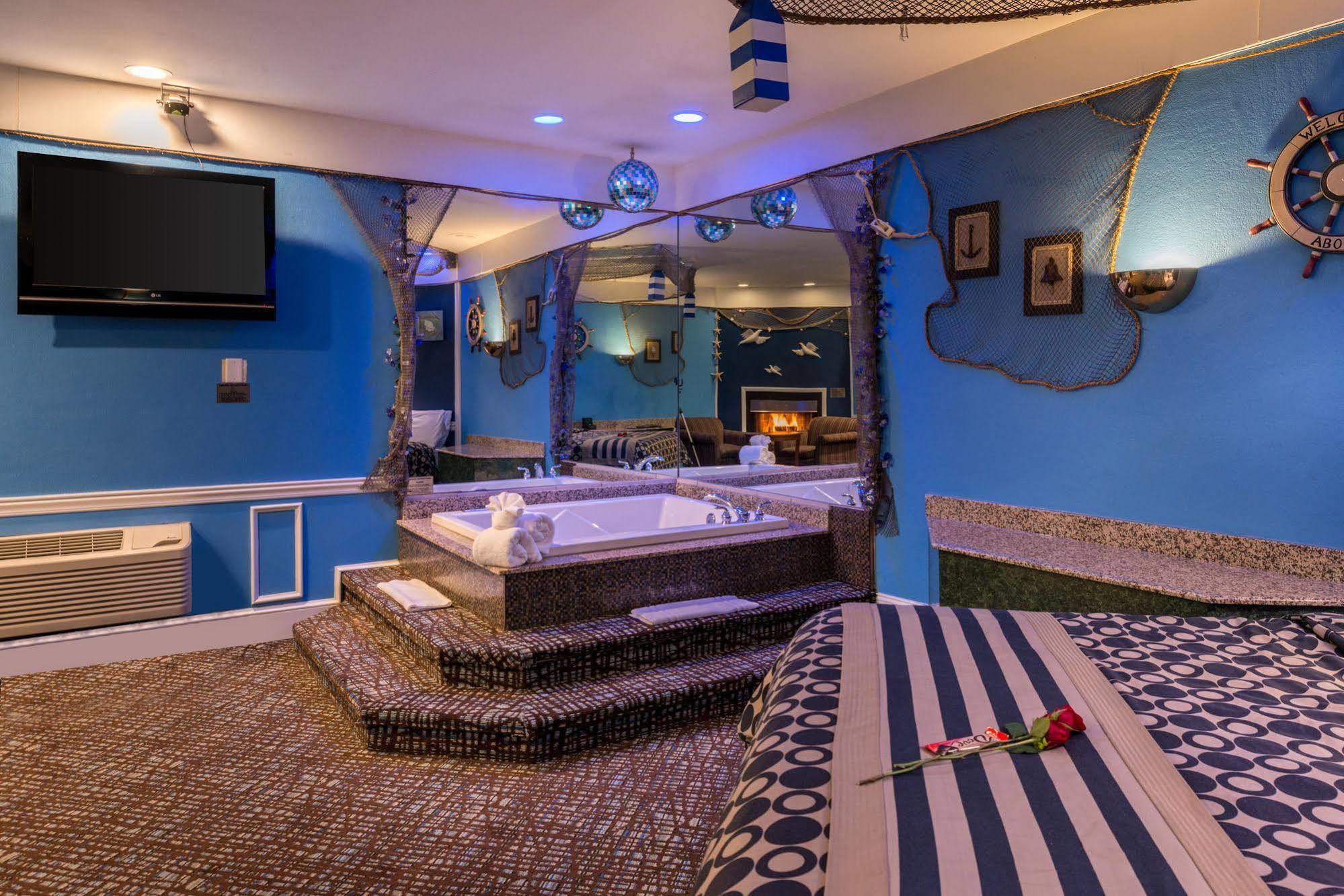 Inn Of The Dove Romantic Luxury & Business Suites Бенсалем Экстерьер фото