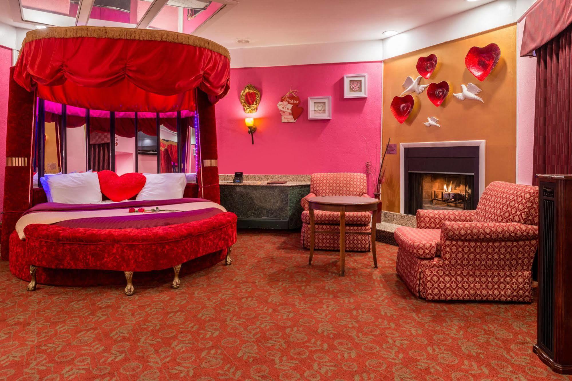 Inn Of The Dove Romantic Luxury & Business Suites Бенсалем Экстерьер фото